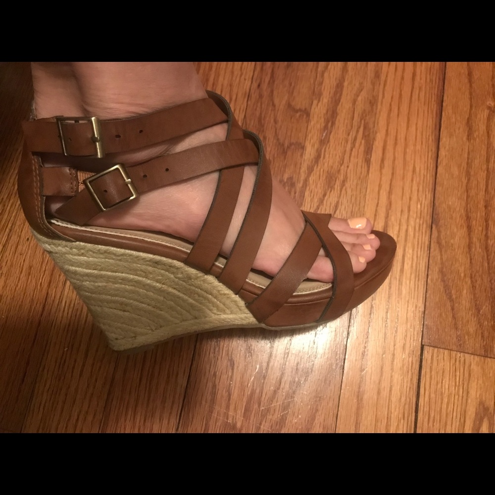 Chinese Laundry Brown Wedges
